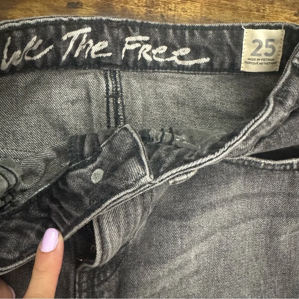 Free People Bailey Maverick Denim Raw hem Mini Skirt-Size 25 NWOT